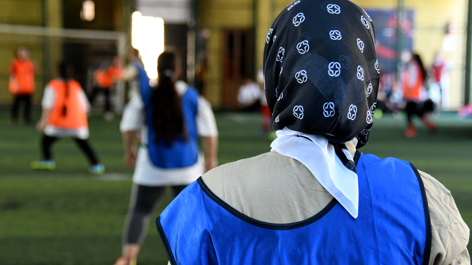 Día Mundial Del Refugiado: Origen E Impacto Para Los Cristianos Perseguidos 10 Projeto De Futebol Com Refugiados Afegãos 1718716188303 1718907651955